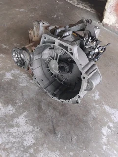 Volkswagen Cadday 2.0tdi (crv)gearbox For Sale