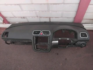 VOLKSWAGEN SCIRROCO DASH BOARD FOR SALE