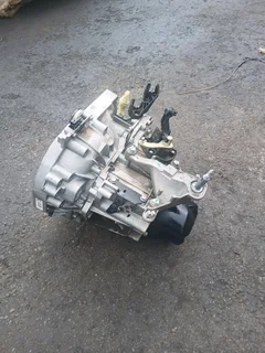 Nissan Np200 1.6 8v Gearbox For Sale