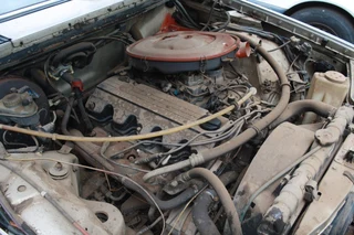 1986 Mercedes-Benz W123 Sedan