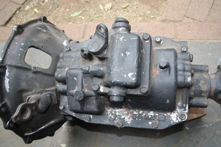 TOYOTA HINO 7 TON GEARBOX SK-4