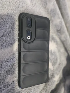 Honor 90 with all accessories in box and extra cover