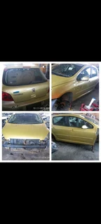 Stripping Peugeot 208 and 307 Car Spare Parts