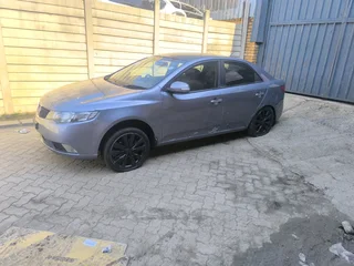 Stripping Kia cerato spare parts