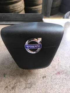 Selling Volvo original Steering Airbag