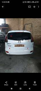 Stripping Mazda 5 car Spare Parts