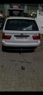 Stripping 2005 BMW X5 E53 Spare Parts