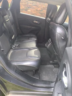 Jeep Cherokee V6 3.2L Trailhawk 4X4 SUV,