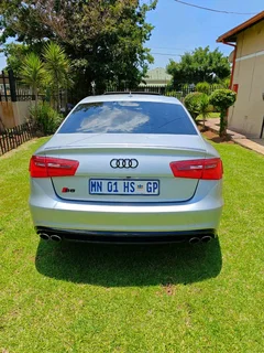 2012 Audi S6 C7 4.0lt Twin-Turbo V8,