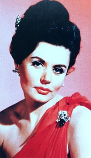 Bond on Bond - The Ultimate Book - 50 Years of Bond Movies - Roger Moore - Hardcover