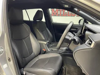 2022 Toyota Corolla Cross 1.8 Xi CVT for sale!