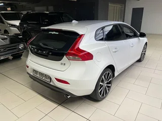 2017 Volvo V40 D3 Momentum Geartronic for sale!