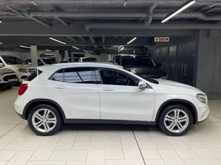 2014 Mercedes-Benz GLA 220 CDI 4MATIC 7G-DCT for sale!