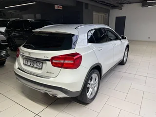 2014 Mercedes-Benz GLA 220 CDI 4MATIC 7G-DCT for sale!