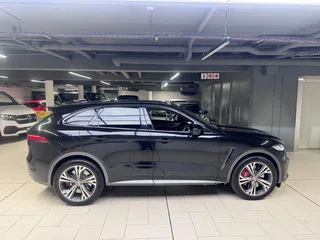 2022 Jaguar F-Pace SVR (P550) AWD (405kW) for sale!