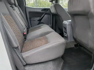 (R219 900 NEG) Finance Available 2014 Ford Ranger 2.2 XL D/C 6 Speed