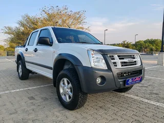 2009 Isuzu KB250 D-Teq – built tough and ready for work or play.✅ 225 000 km✅