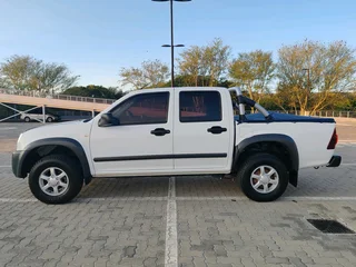 2009 Isuzu KB250 D-Teq – built tough and ready for work or play.✅ 225 000 km✅