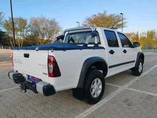 2009 Isuzu KB250 D-Teq – built tough and ready for work or play.✅ 225 000 km✅