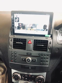 MERCEDES BENZ C-CLASS RADIO (W204 PRE-FACELIFT)9 INCH ANDROID MEDIA/NAVIGATION/BLUETOOTH UNIT