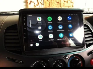 MITSUBISHI TRITON 9 INCH MEDIA PLAYER WITH BLUETOOTH (2007-2015 shape)