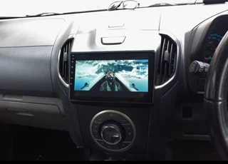 Isuzu 9 Inch media player