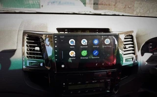 TOYOTA HILUX &amp; FORTUNER D4D 9 INCH ANDROID MEDIA / NAVIGATION UNIT