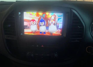 Mercedes benz vito 9 inch android media navigation bluetooth unit