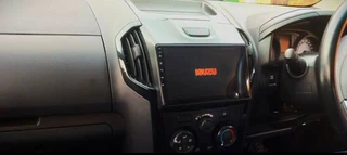 Isuzu Radio 9 Inch Touchscreen