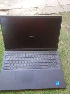 dell vestro 3520 i3 12gen laptop