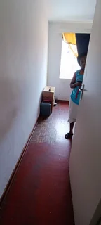 Room to Rent in Berea North Johannesburg