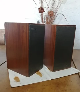 Vintage 1960,s Celestion Ditton 10 bookshelf loudspeakers