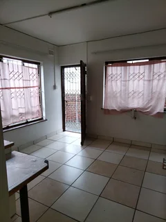 Outbuilding For Rent