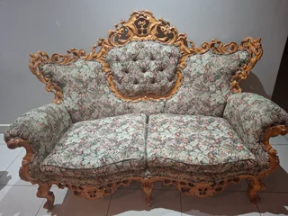 Lounge suite Victorian solid Beechwood