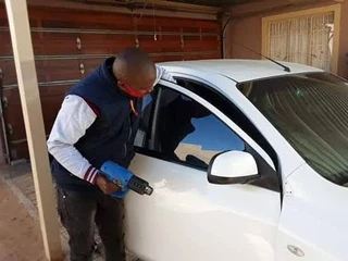 Window tinting  smash and grab  mobile