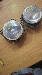 Vw Golf Jetta 2 Headlight R250.00 Perside