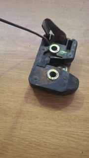 VW GOLF JETTA 2 DRIVERSIDE DOOR CATCH