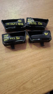 Vw Golf Jetta 2 Inner Door Handles R60.00 Perside