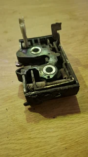 VW GOLF JETTA 2 LEFT REAR DOOR CATCH