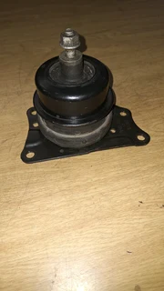 VW POLO 2005 9N DRIVERSIDE ENGINE MOUNTING