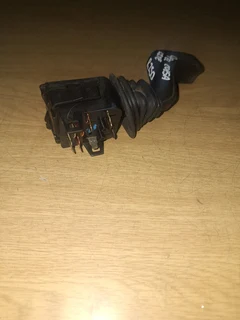 OPEL CORSA LITE 1.4 2006 INDICATOR SWITCH