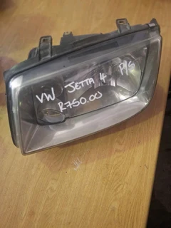 Vw Jetta 4 Passenger Side Headlight