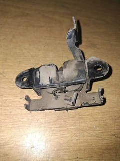 HYUNDAI H100 BONNET CATCH