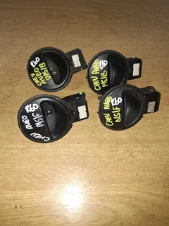 Chev Aveo Inner Door Handles R60 Perside