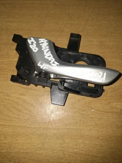 Hyundai I20 G4lf 2020 2021 Left Front Inner Door Handle