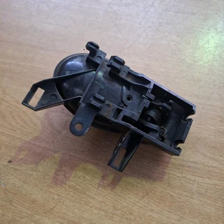 NISSAN MICRA LEFT FRONT INNER DOOR HANDLE