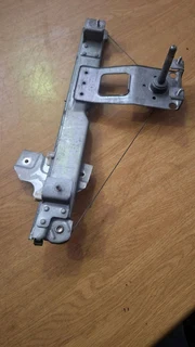 Renault Sandero 2010 2012 Right Rear Window Mechanism