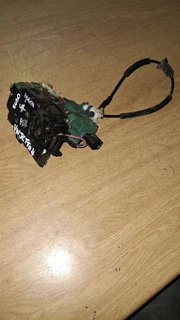 Vw Jetta 4 Left Rear Door Catch