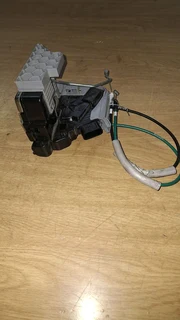 HYUNDAI I20 2021 2023 G4LF RIGHT REAR DOOR CATCH