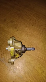 Polo Vivo/9n Passenger Side Front Mechanism Winder